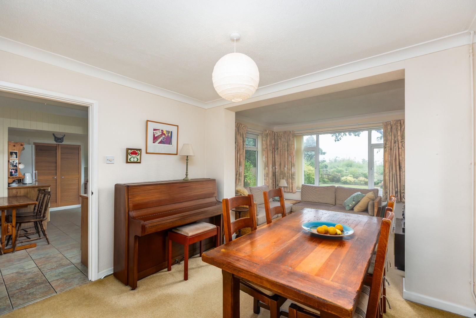 Westland Avenue, West Cross, Swansea, SA3 5NR